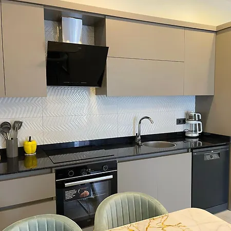 Apartamento Sa Apartments! 300m To The & Yekta Mall